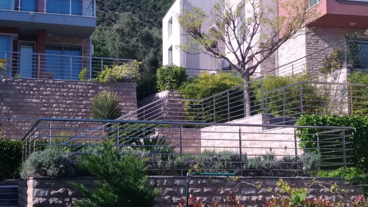 Apartments Acacia Hill Ðenovići Zewnętrze zdjęcie