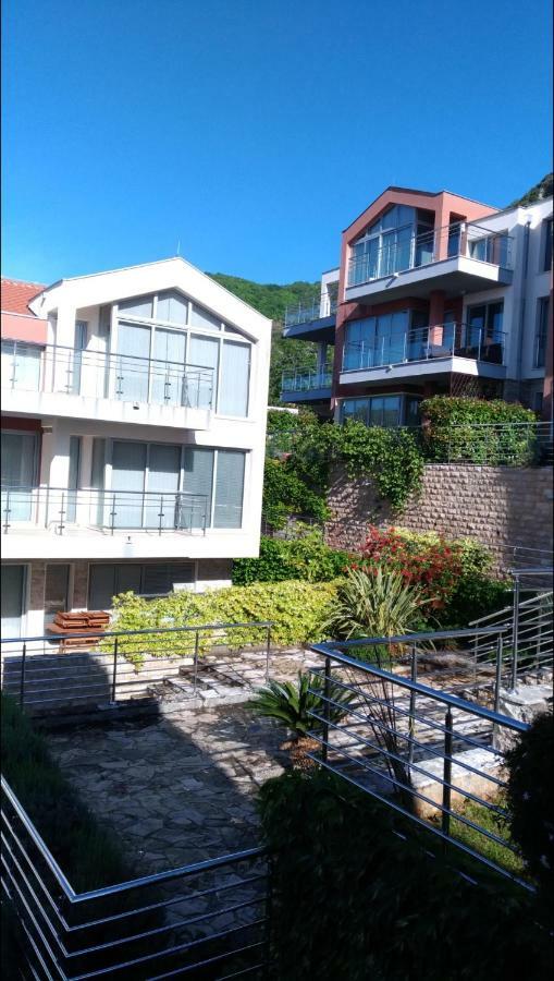 Apartments Acacia Hill Ðenovići Zewnętrze zdjęcie