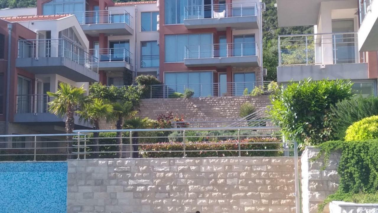 Apartments Acacia Hill Ðenovići Zewnętrze zdjęcie